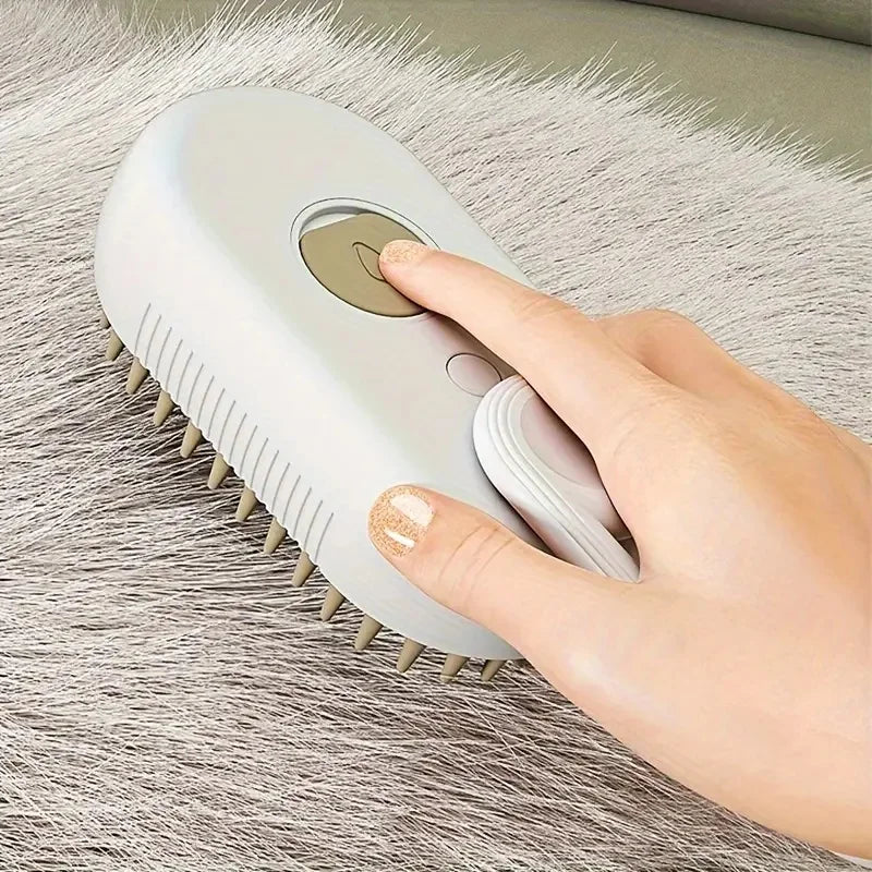 2-in-1 Spray Grooming Brush – For Dogs & Cats